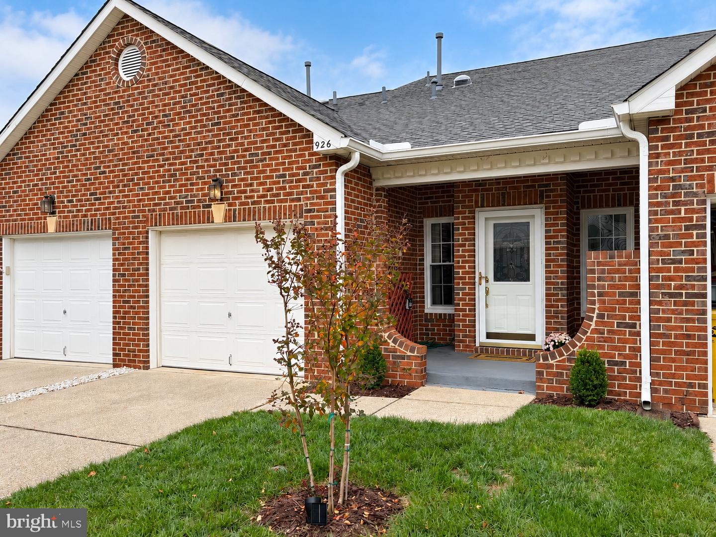 926 Perry Landing Ct — photo