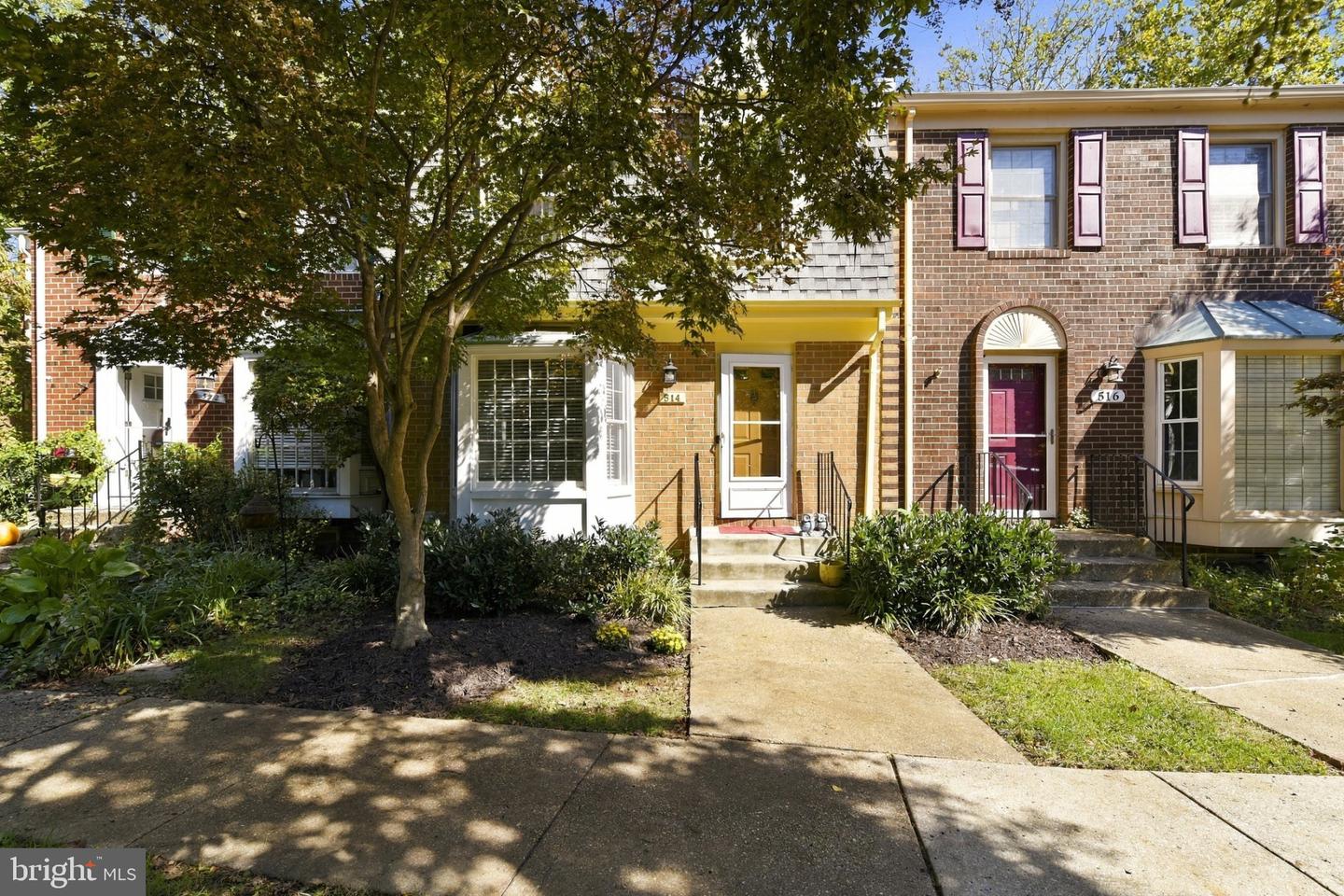 514 Andrew Hill — photo