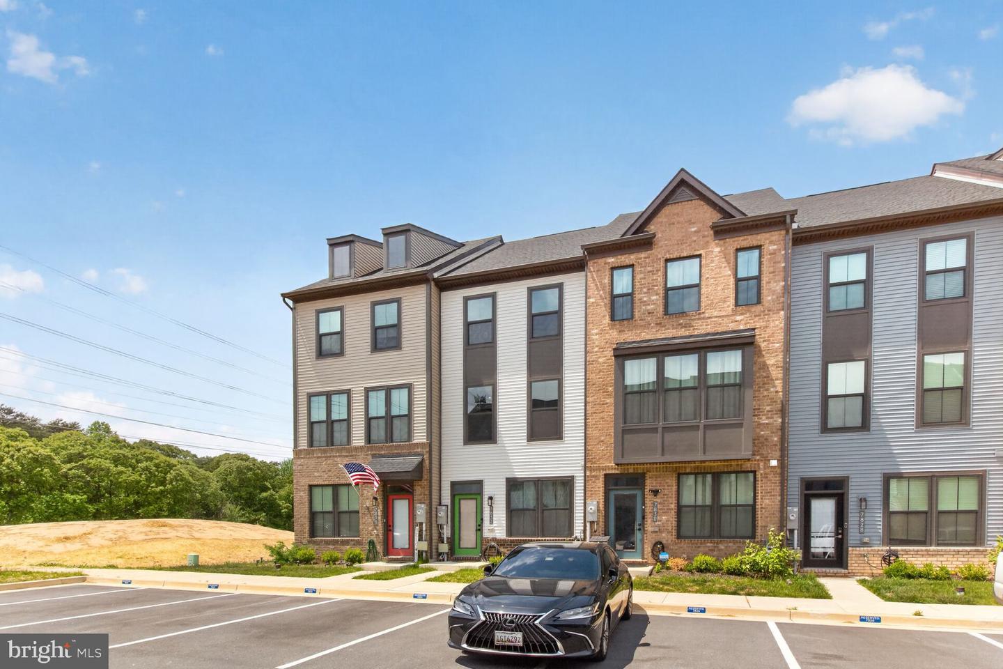 7832 Yona Ct — photo
