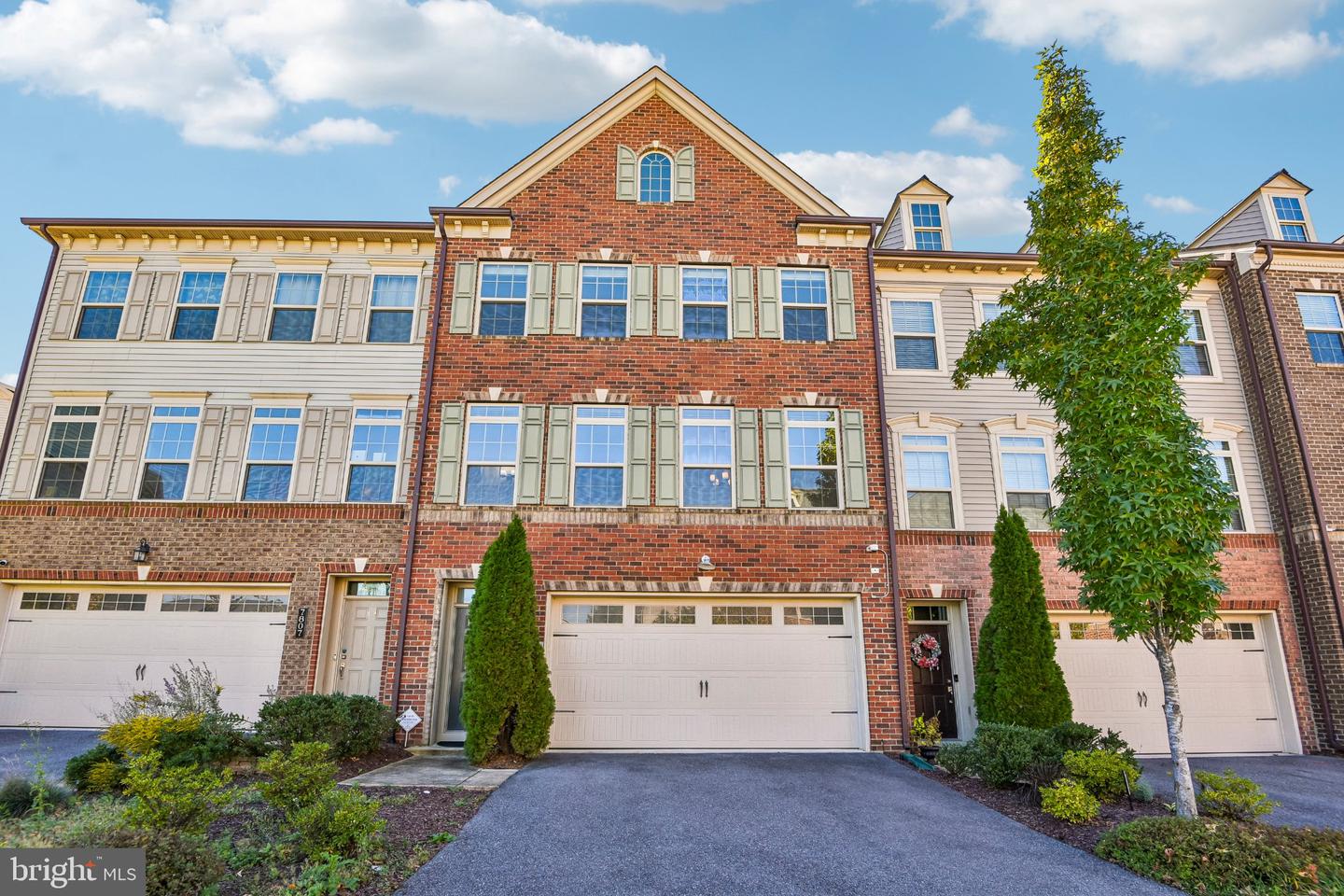 7809 Otterbein Way — photo