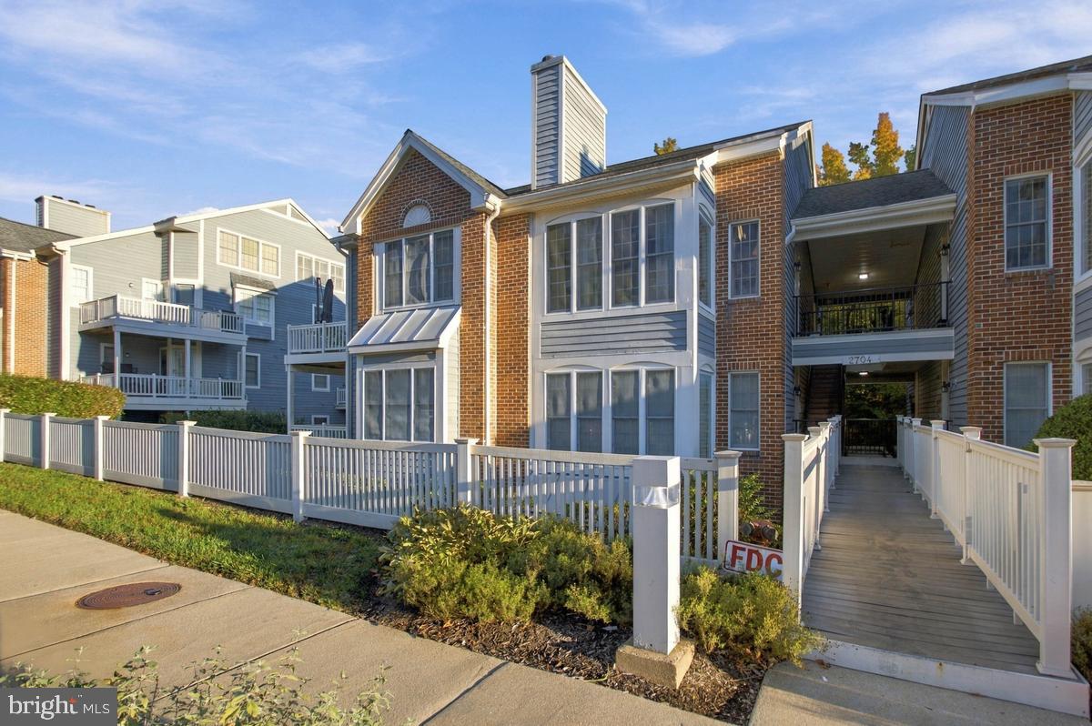 2704 Summerview Way #304 — photo