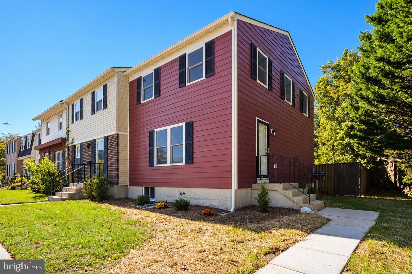 7640 Odaniel Ct — photo