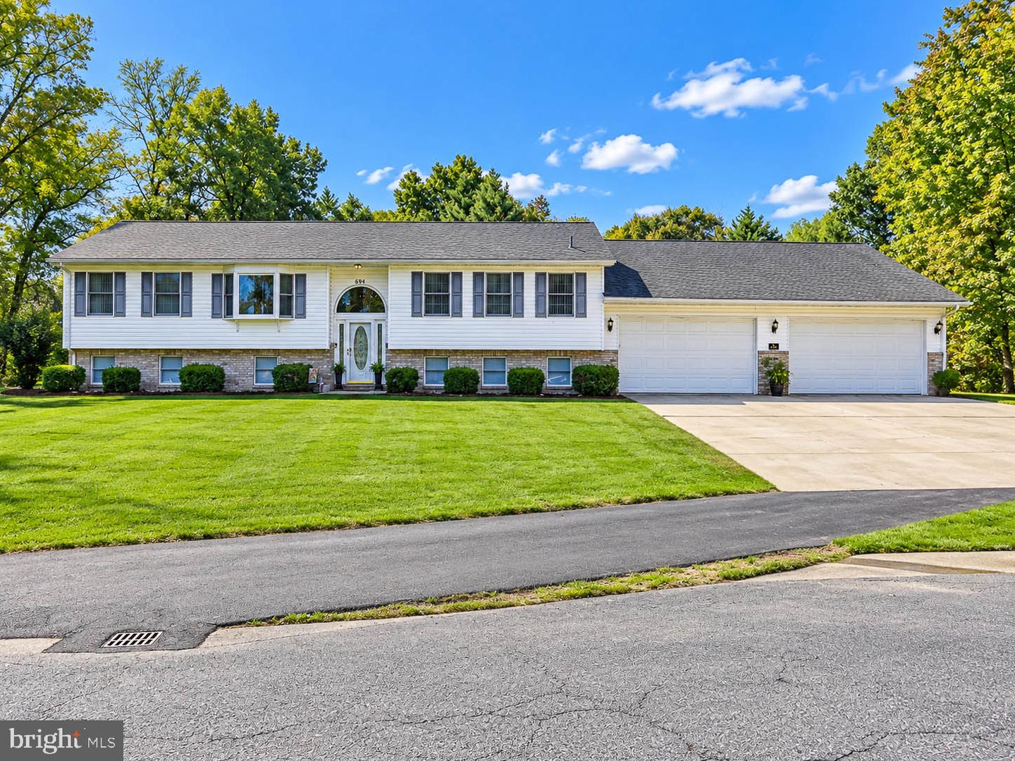 694 Quail Drive — photo