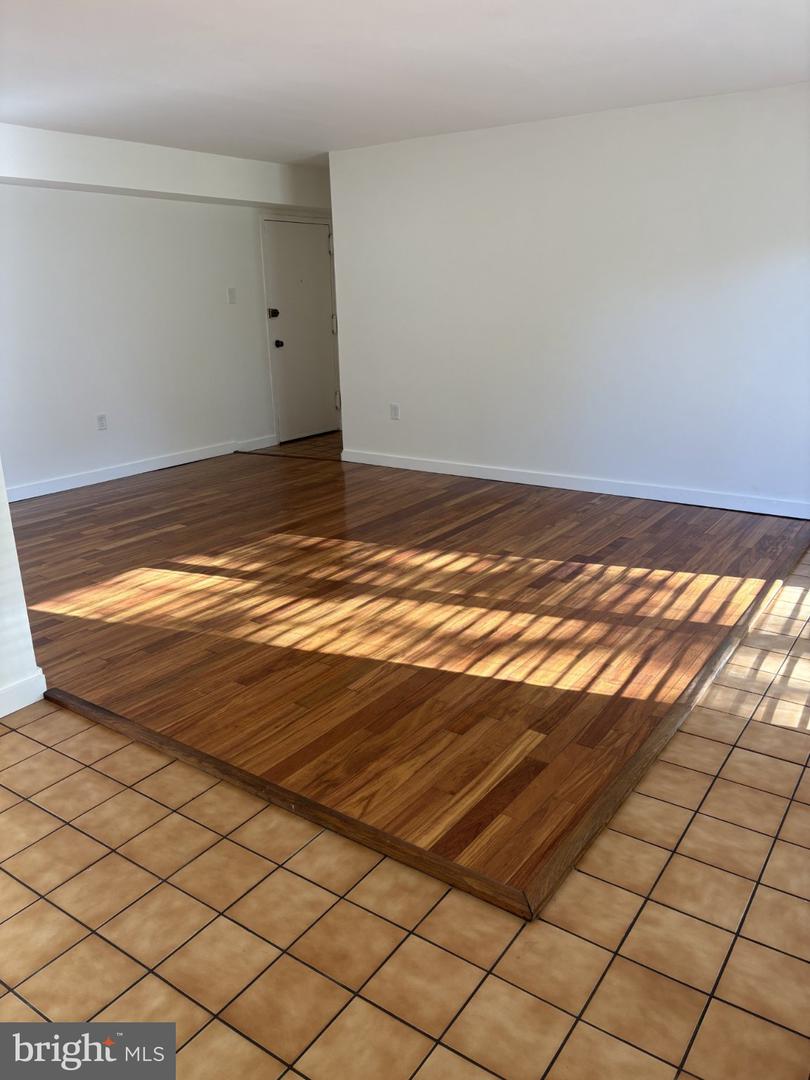 209 Victor Pkwy #209B — photo