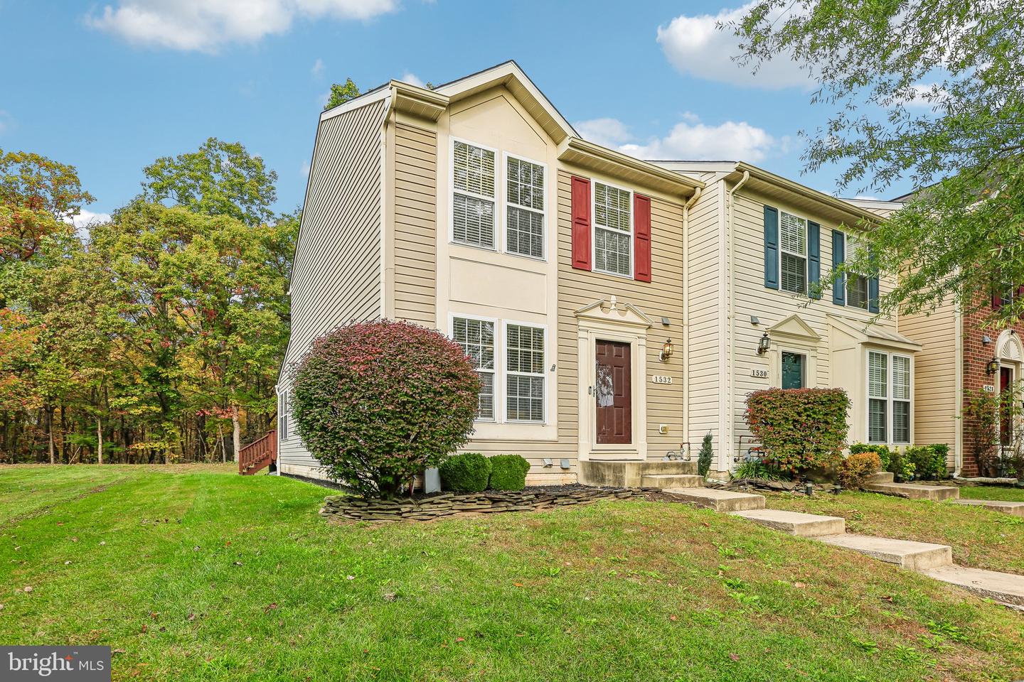 1532 Falling Brook Ct — photo