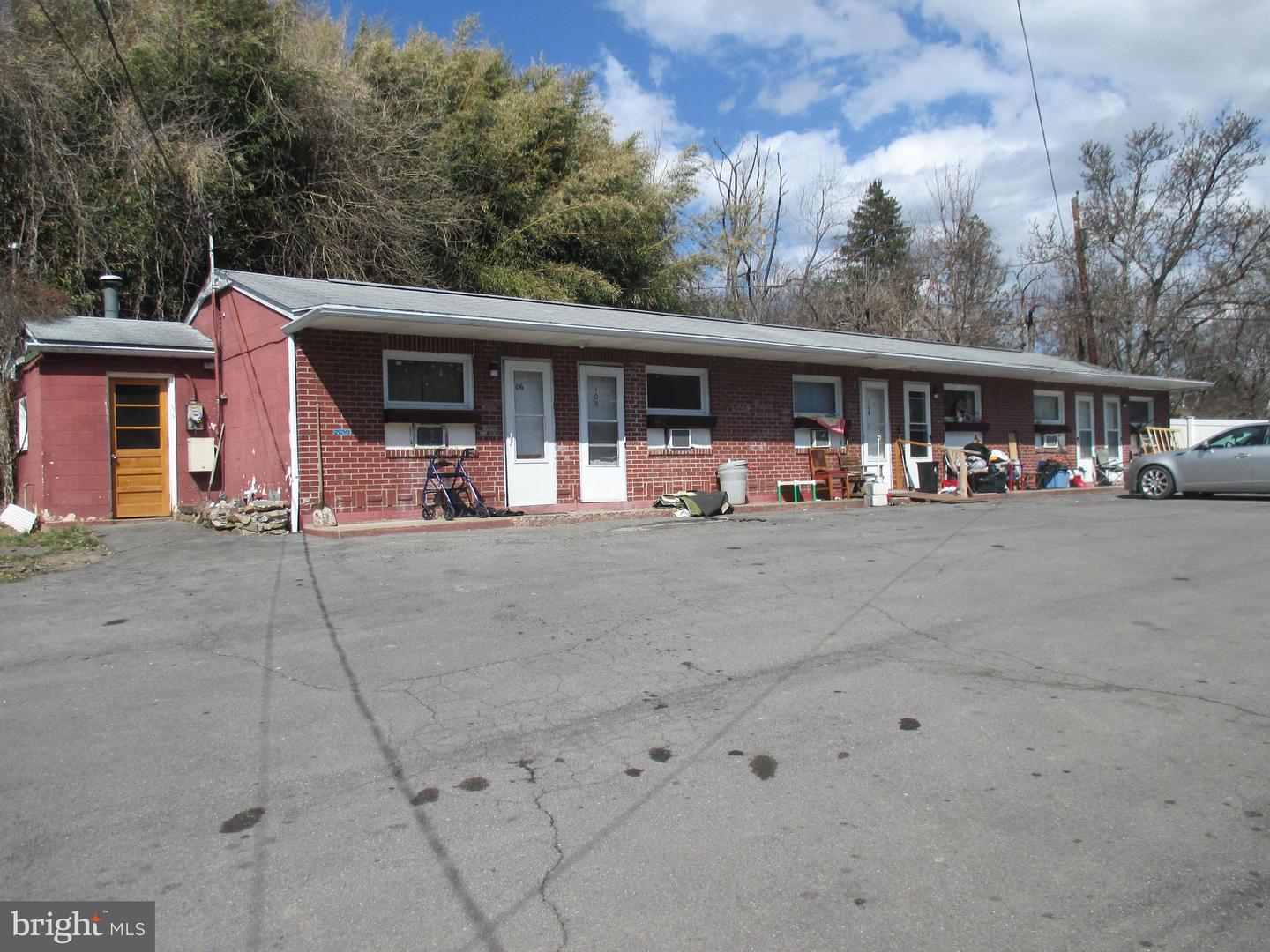 11903 Bedford Rd NE — photo