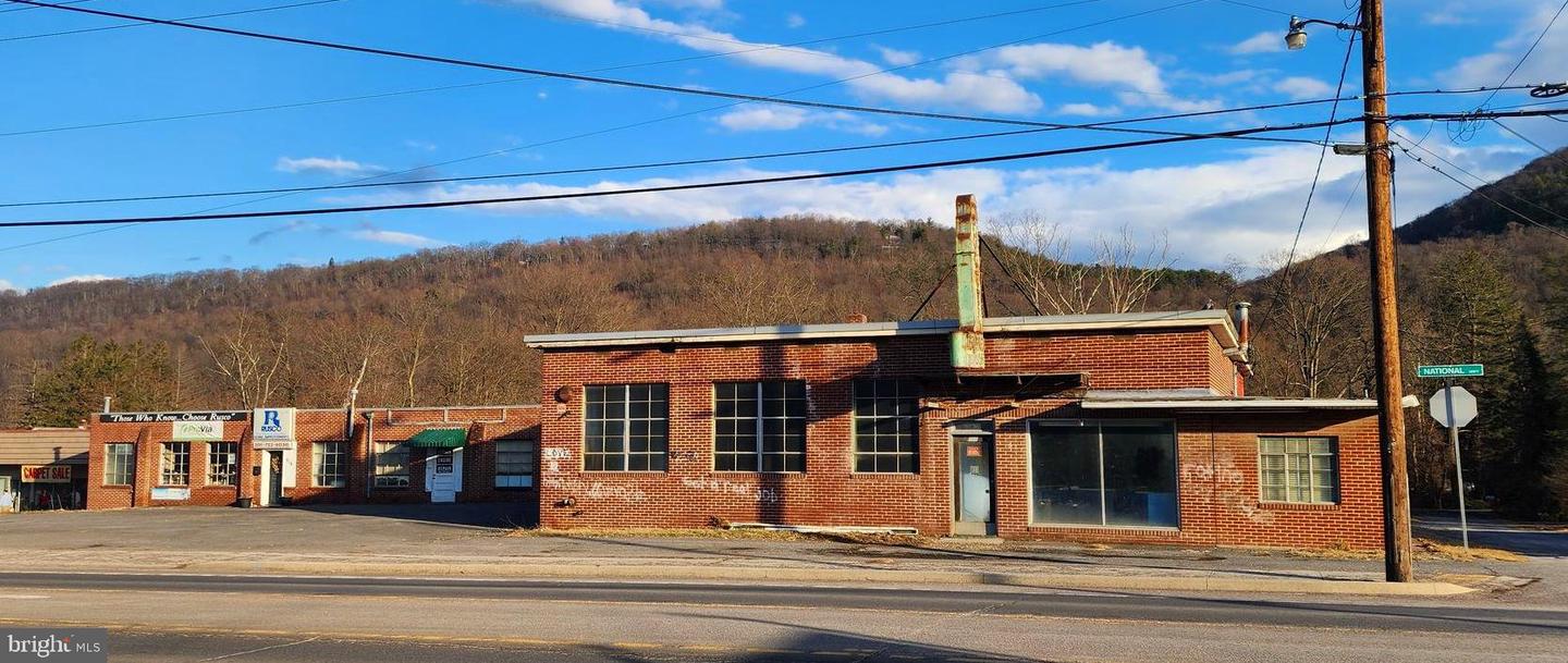 918 National Hwy — photo