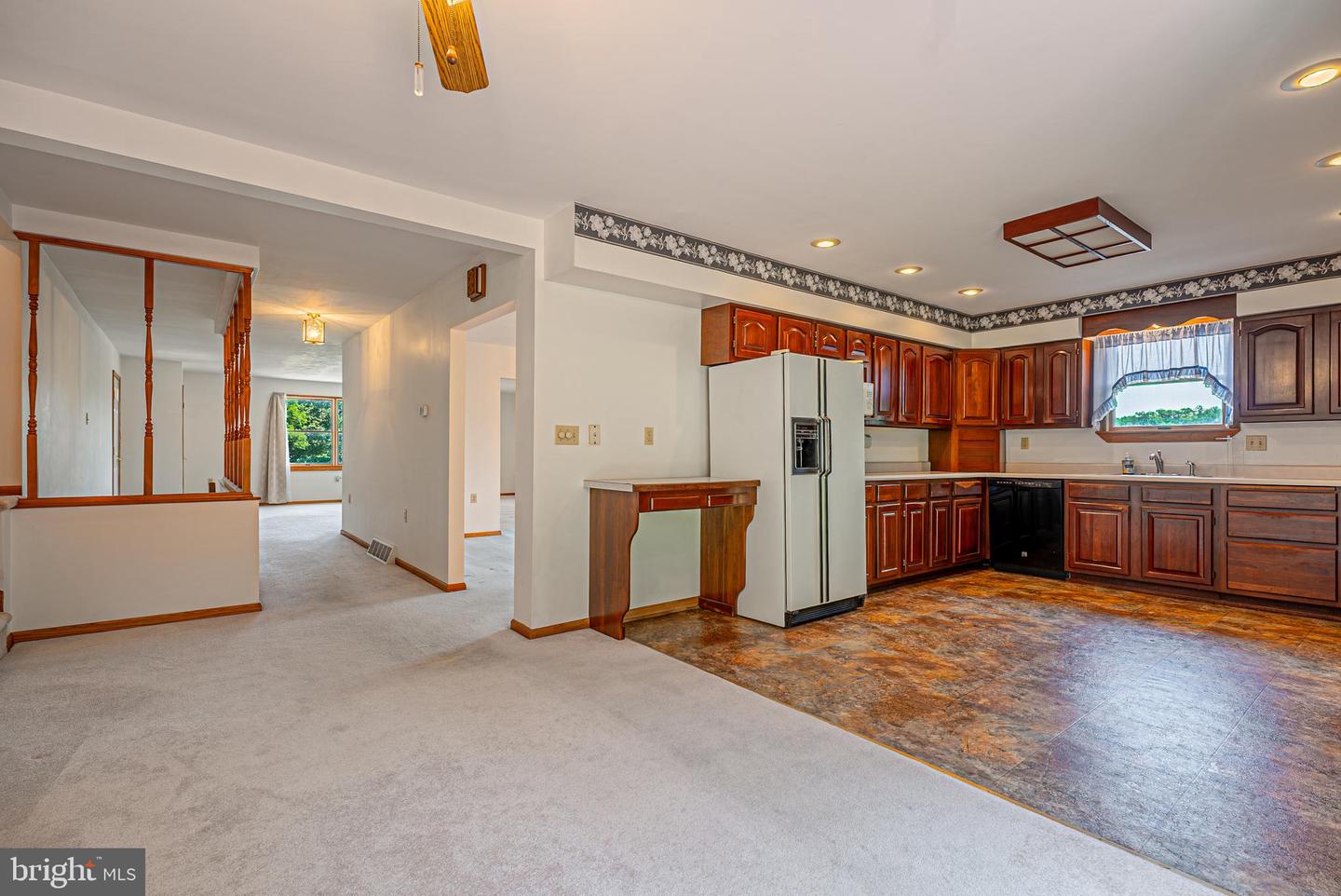 608 Wellington Ln — photo