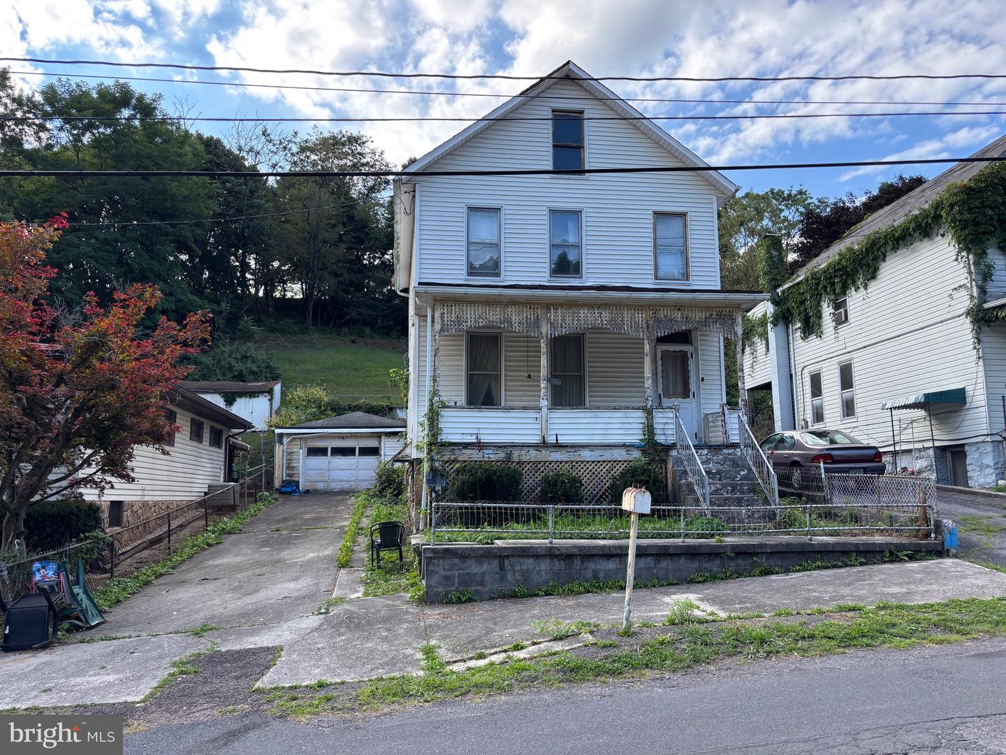 432 Pine Ave — photo