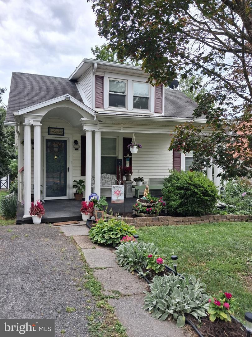 13506 McMullen Hwy SW — photo