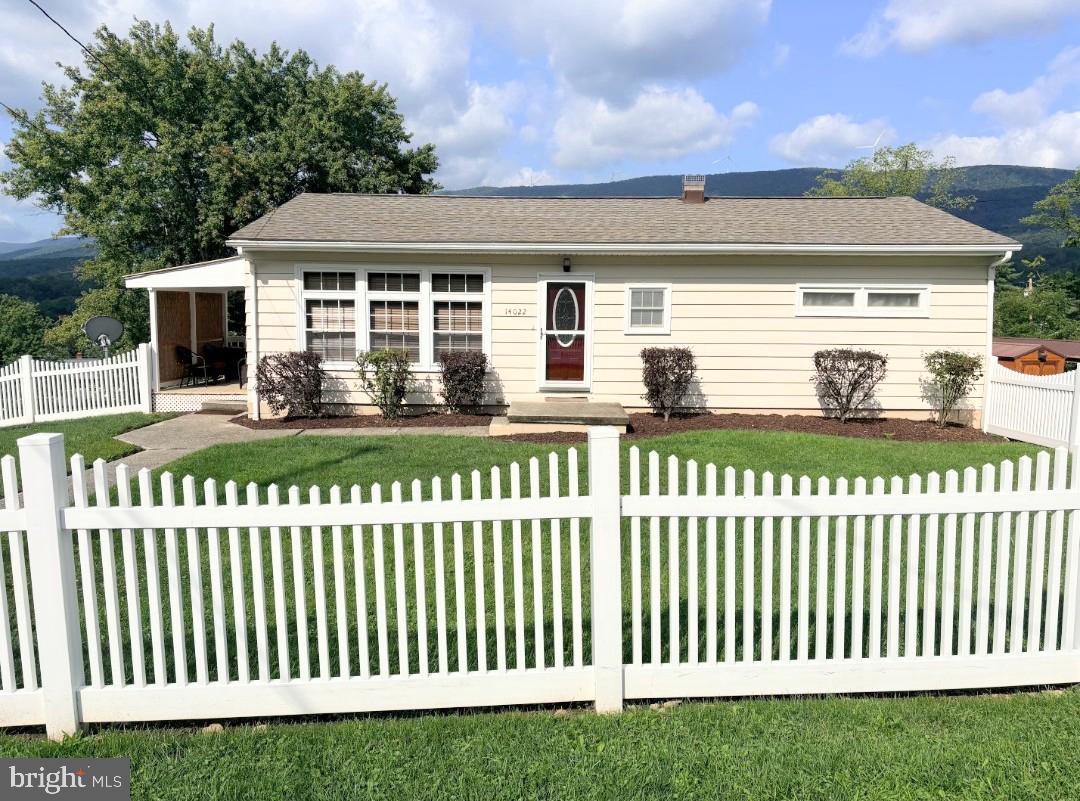 14022 Cedarwood Dr SW — photo