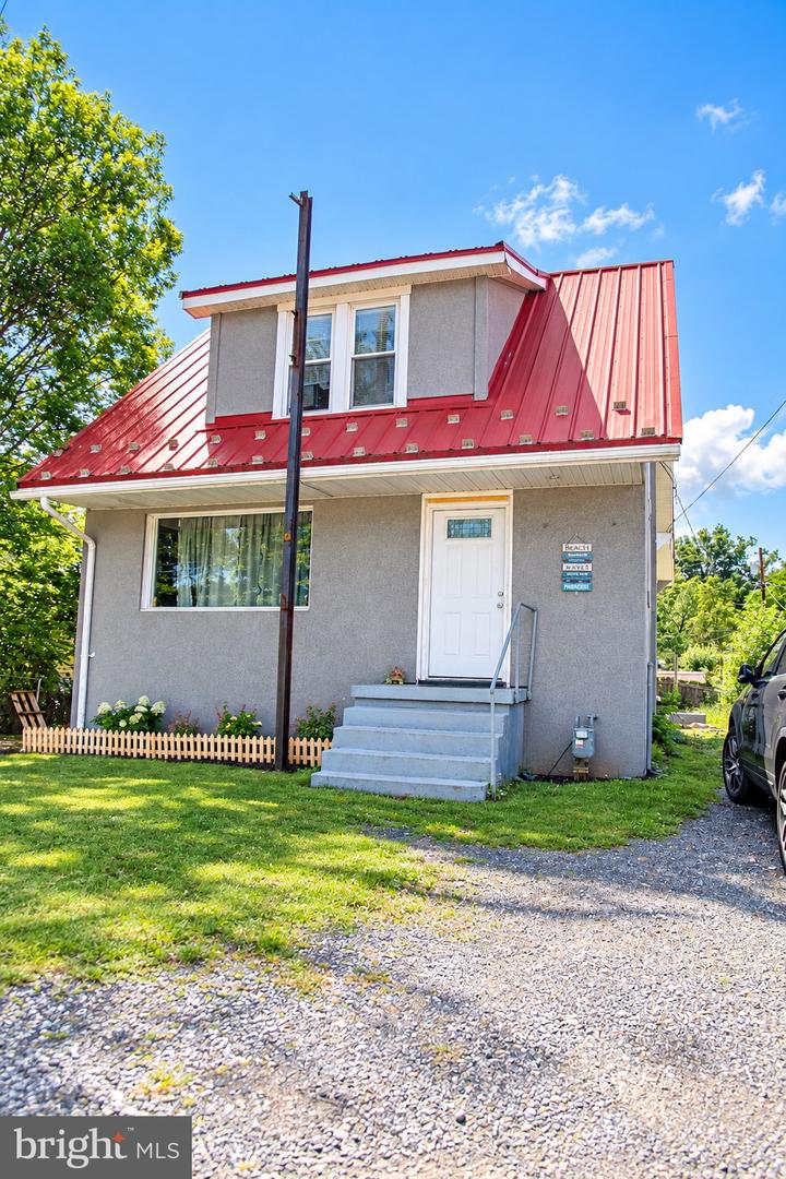 14526 McMullen Hwy SW — photo