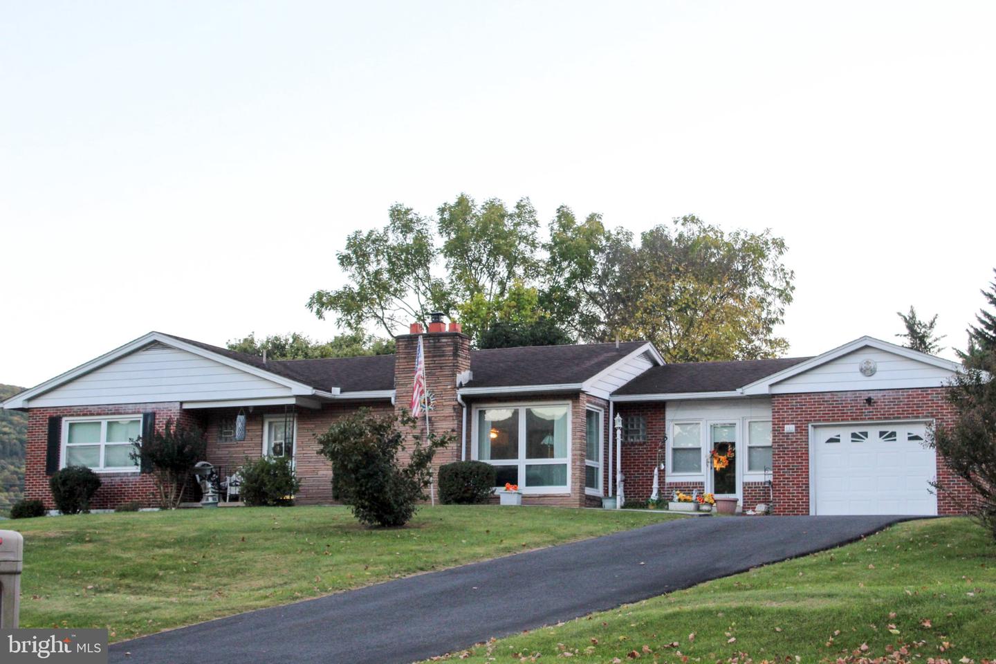 112 Long Dr — photo