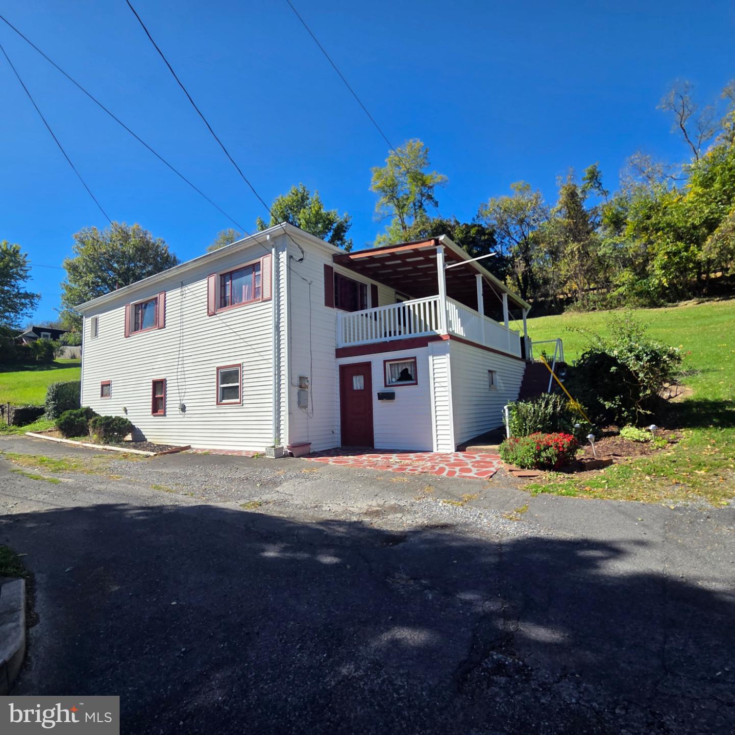 10 James St — photo