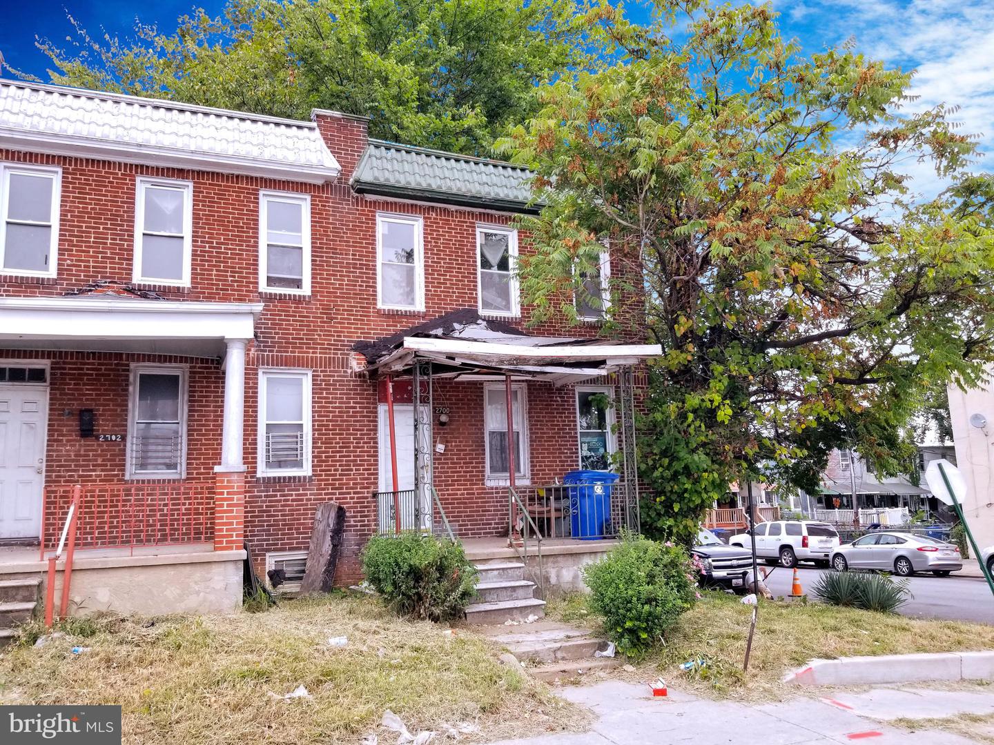2700 W Franklin St — photo