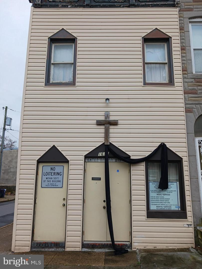 1615 E Lafayette Ave — photo