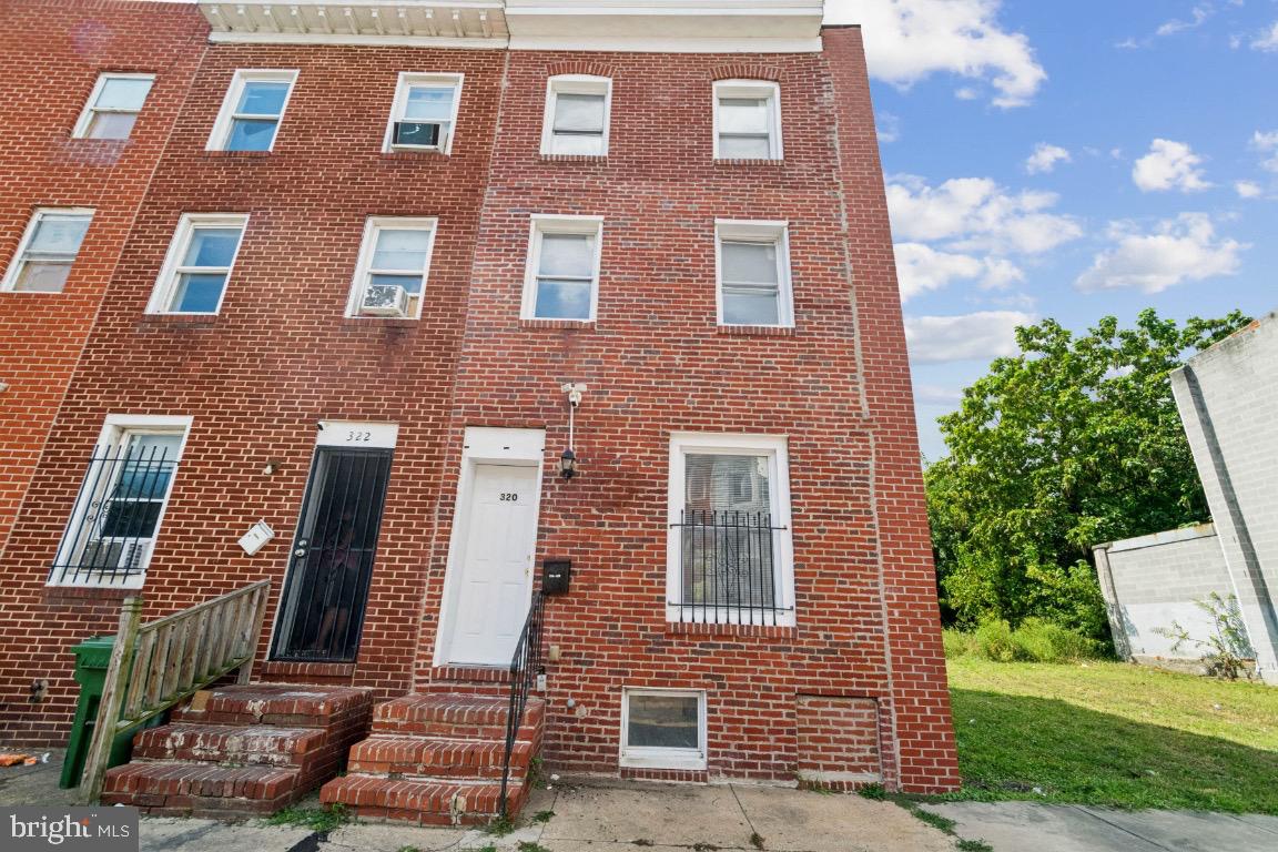 320 S Stricker — photo