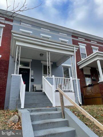 2102 Poplar Grove St — photo