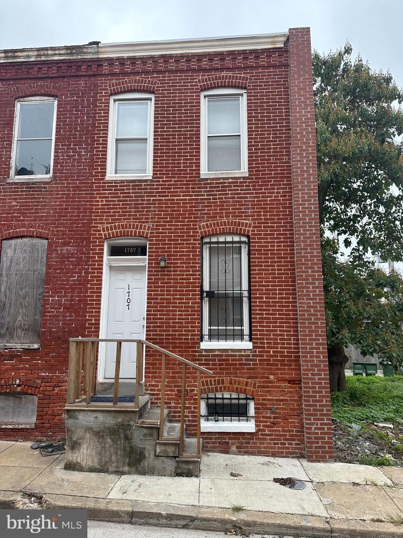 1707 N Dallas St — photo