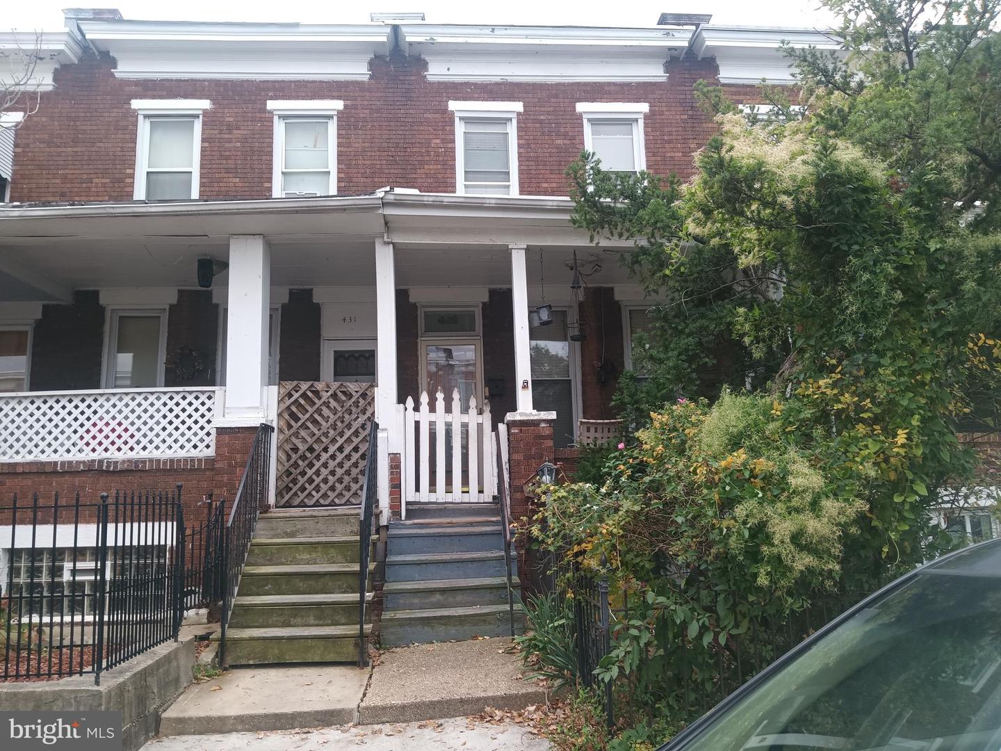 429 Ilchester Ave — photo