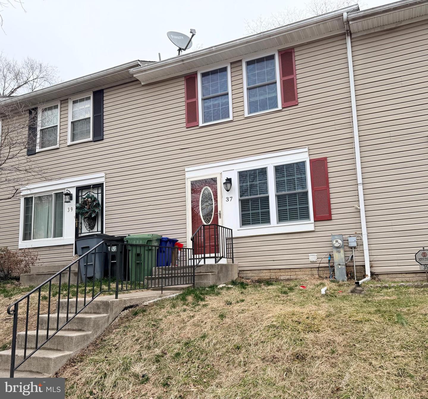 37 Cobber Ln — photo