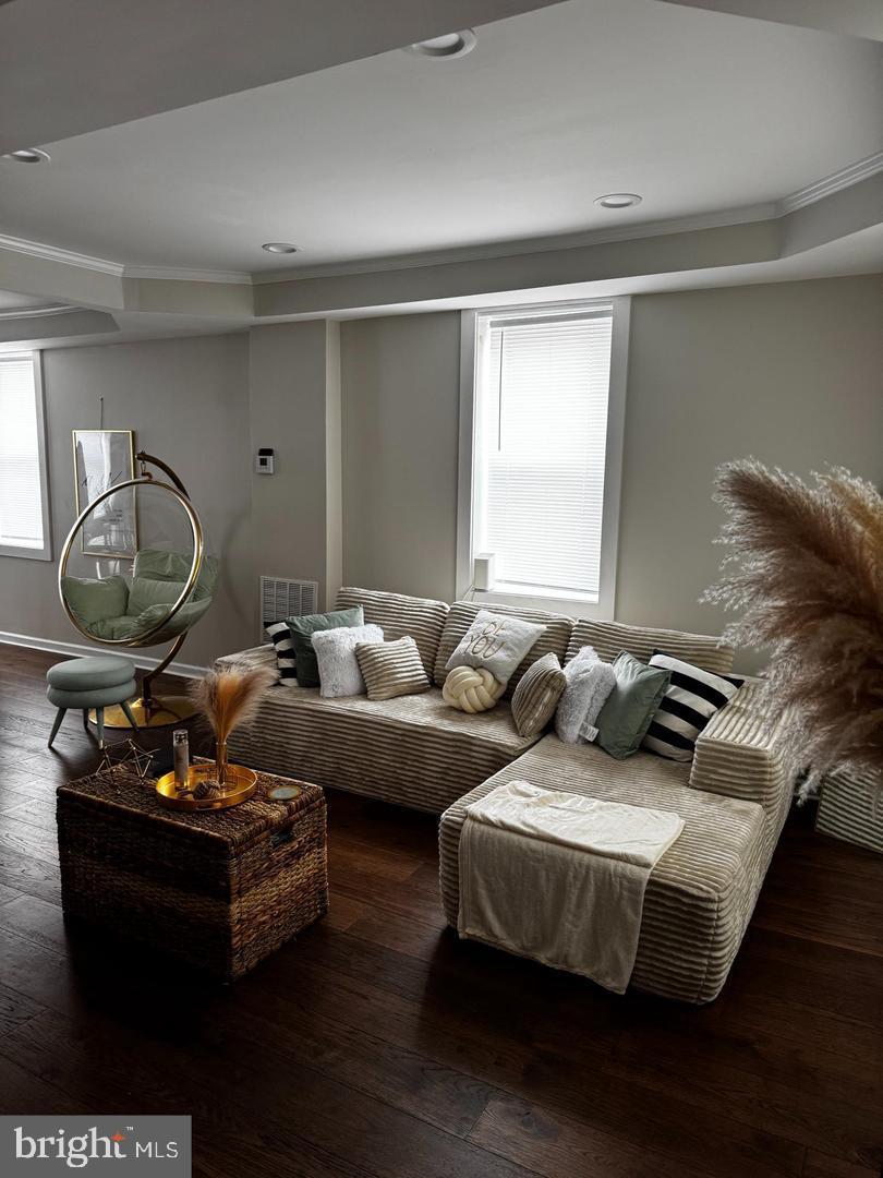 528 Tunbridge Road, Baltimore, MD 21212 — photo 2