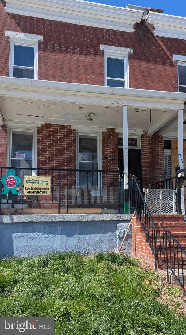 1600 N Pulaski St — photo