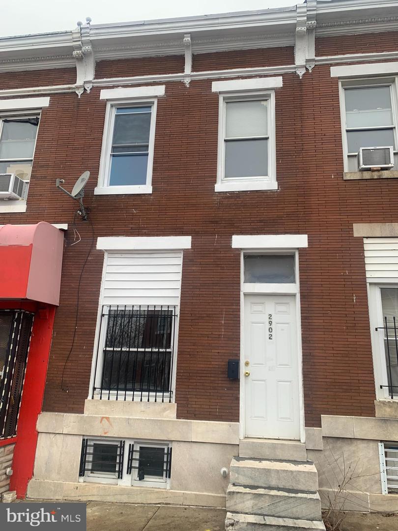 2902 E Monument St — photo