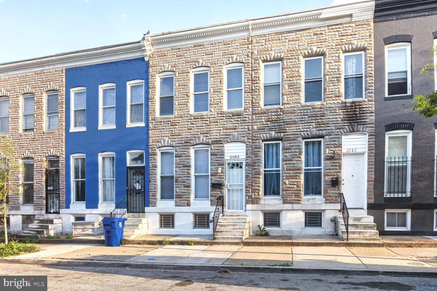 2583 W Fayette St — photo