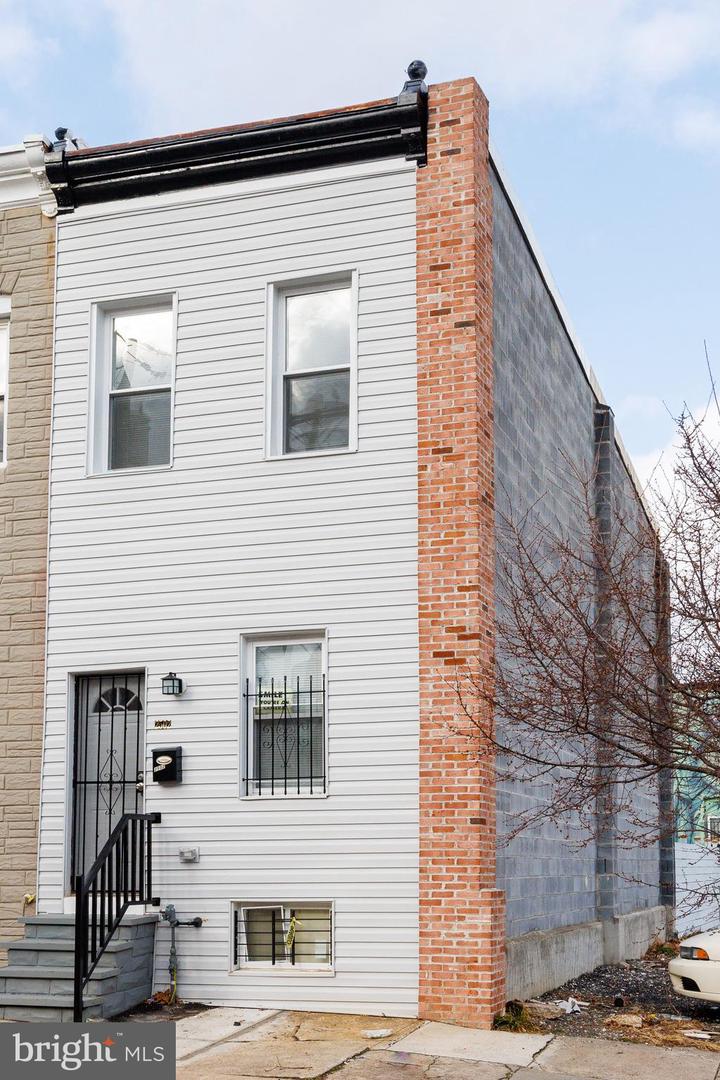 2502 Jefferson St — photo