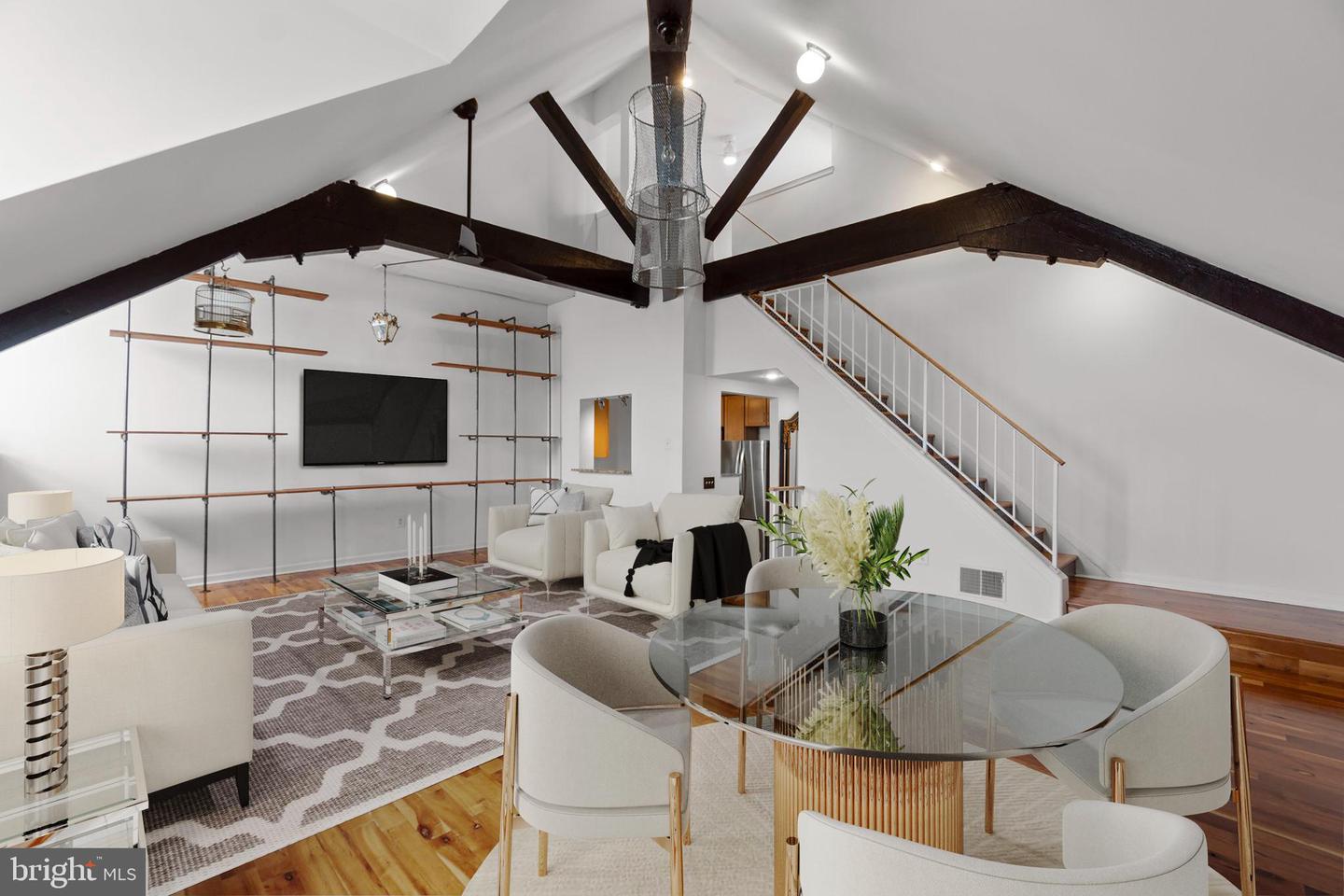 1714 Park Ave #512 — photo