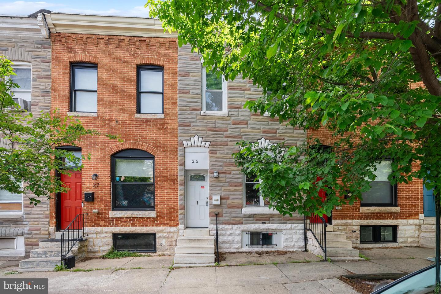 25 East N — photo