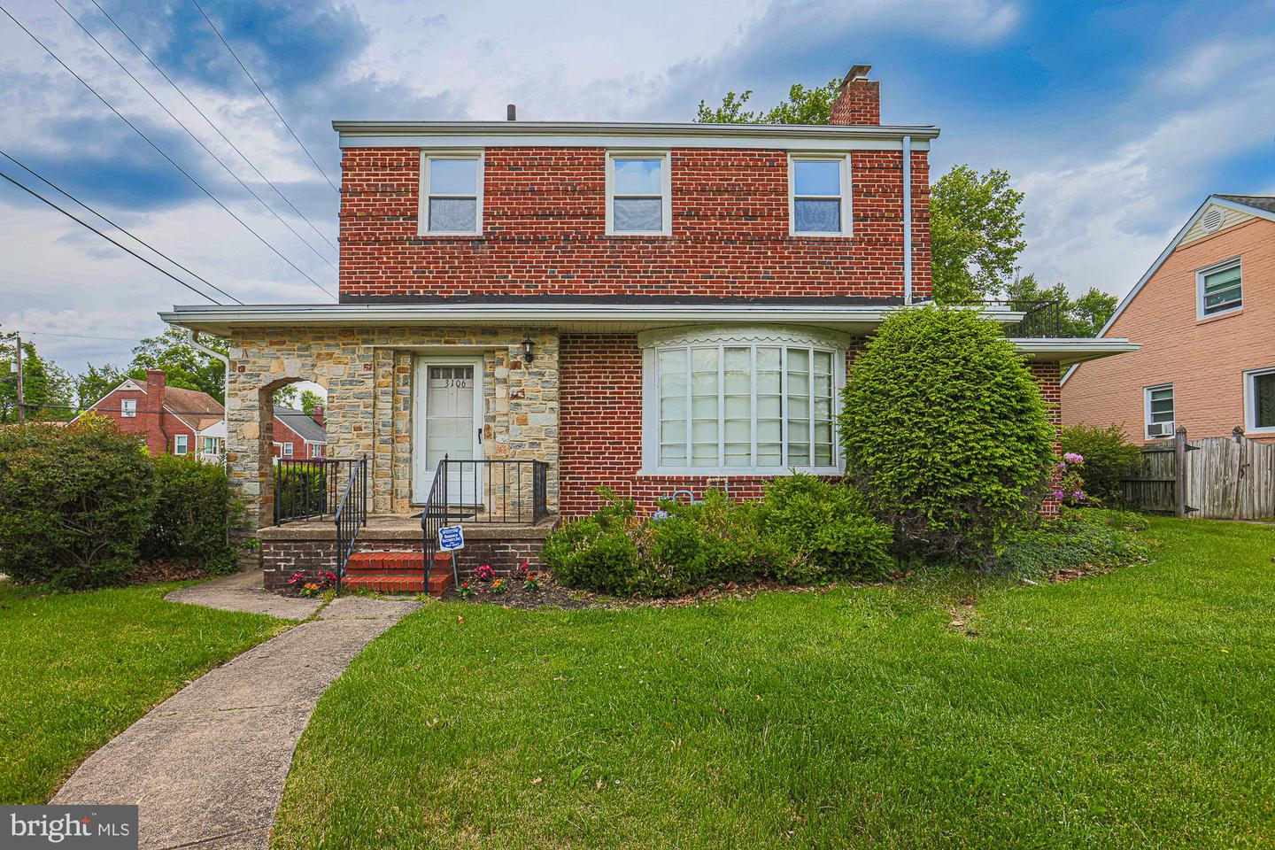3106 Labyrinth Rd — photo