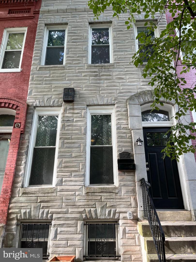 1916 Druid Hill Ave — photo