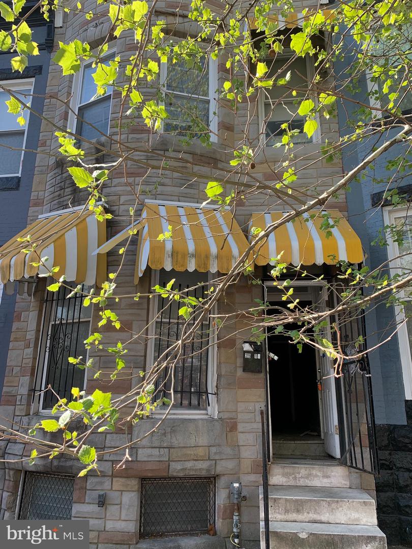 2515 W Fairmount Ave — photo
