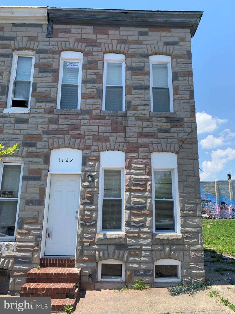 1122 N Montford Ave — photo