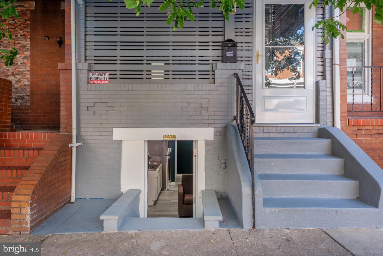 610 N Robinson St — photo