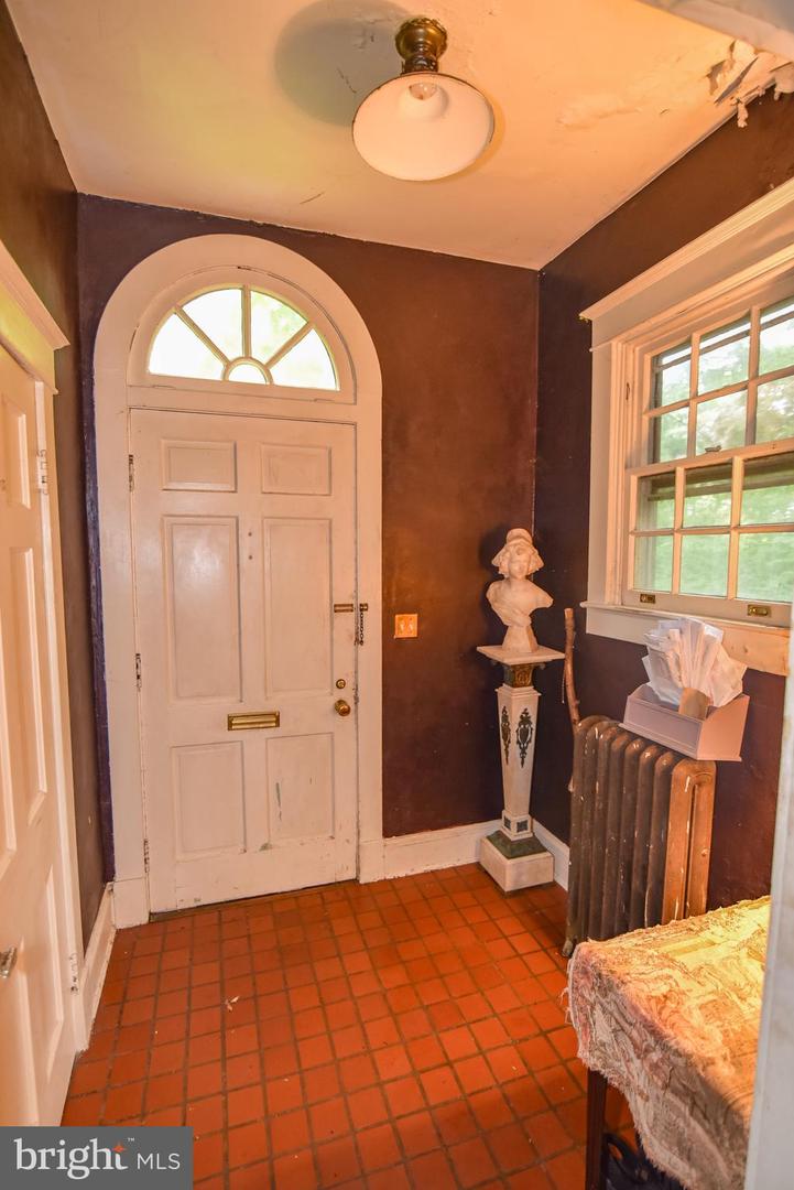 24 Merrymount Road, Baltimore, MD 21210 — photo 2