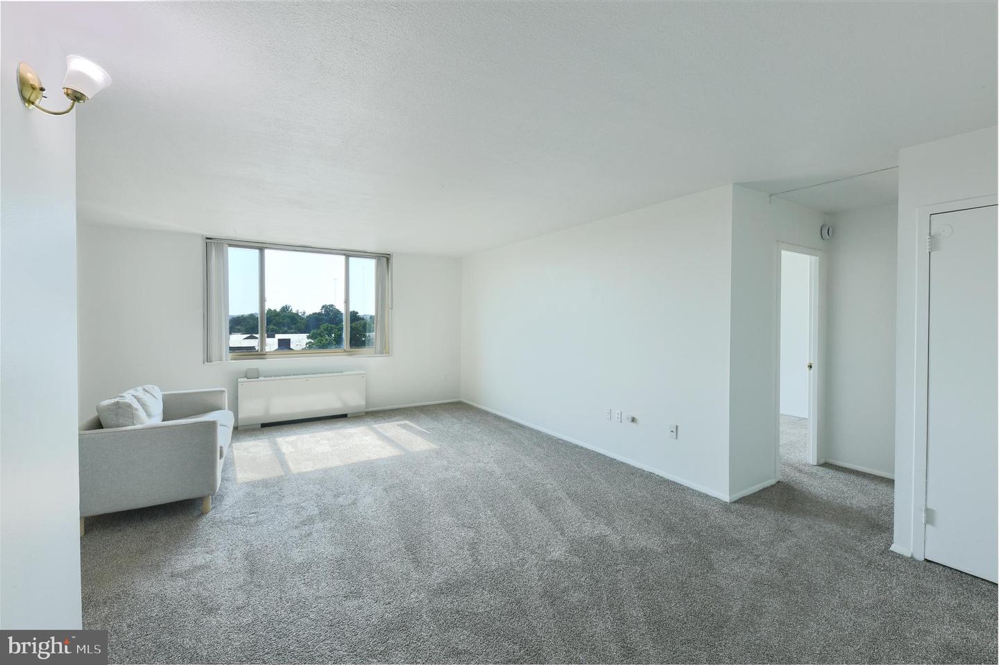 1 E University Pkwy #908 — photo