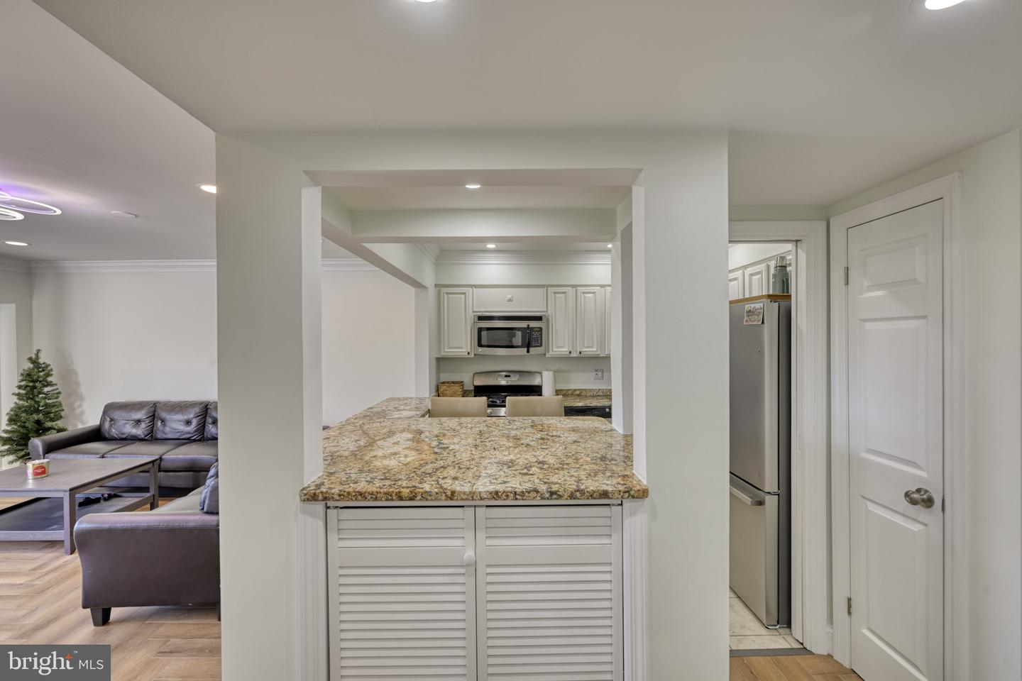 200 Cross Keys Road #R44, Baltimore, MD 21210 — photo 2
