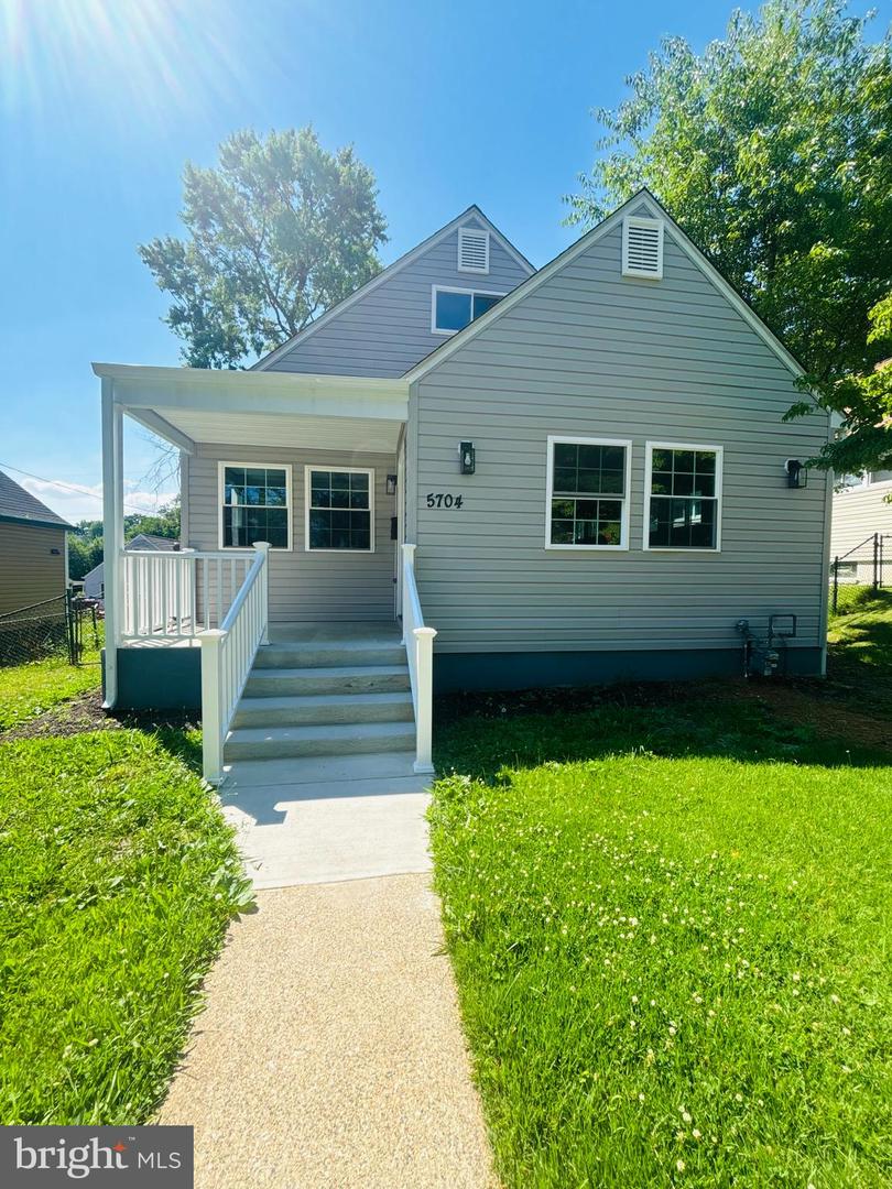5704 Adleigh Ave — photo