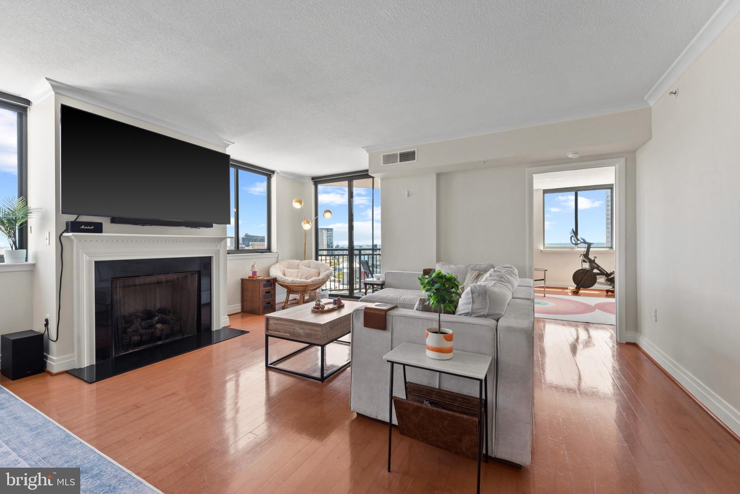 414 Water St #1813 — photo