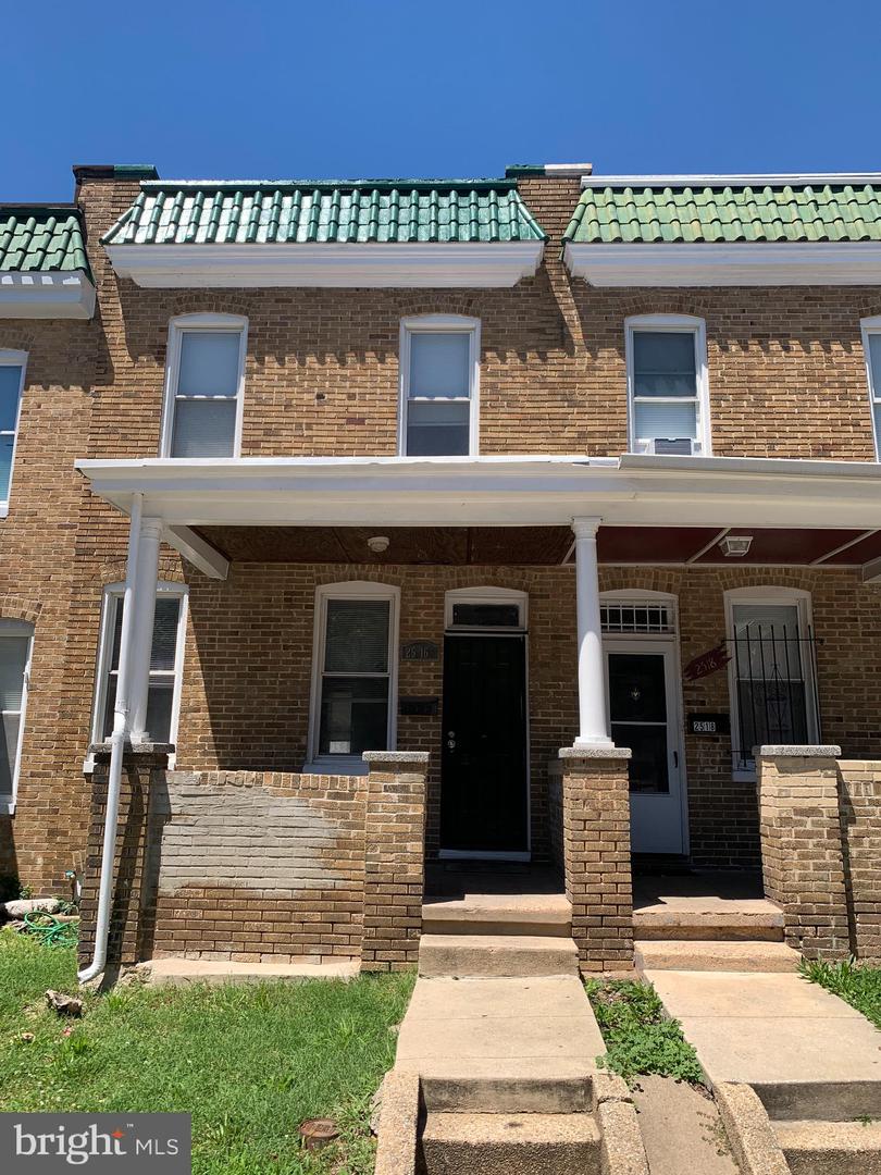 2516 Barclay St — photo