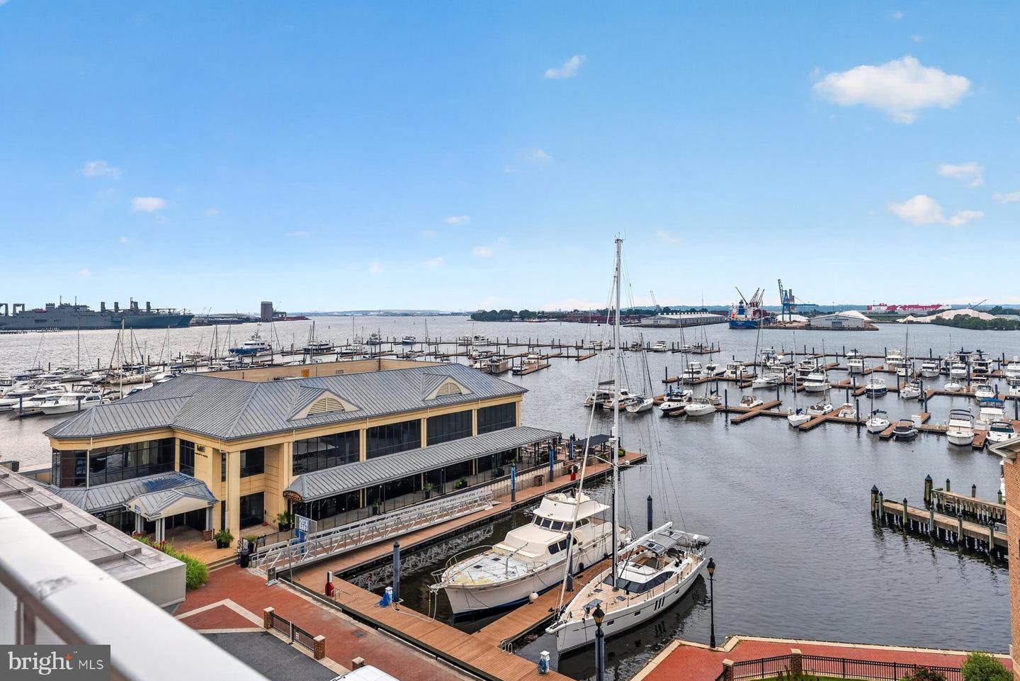 2702 Lighthouse Pt E #524 — photo