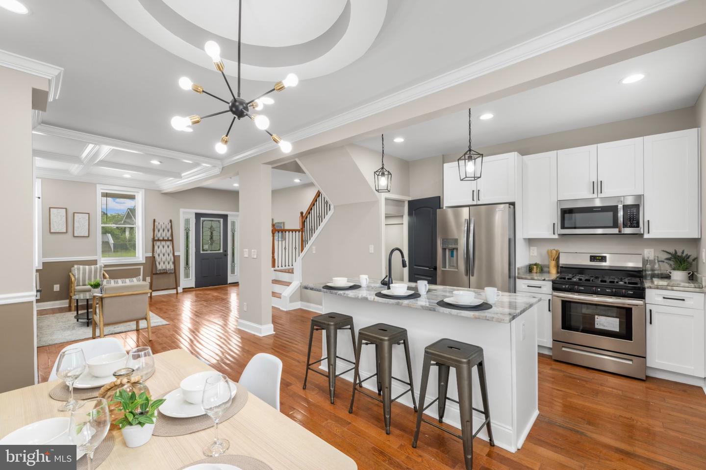 4104 W Forest Park Ave — photo