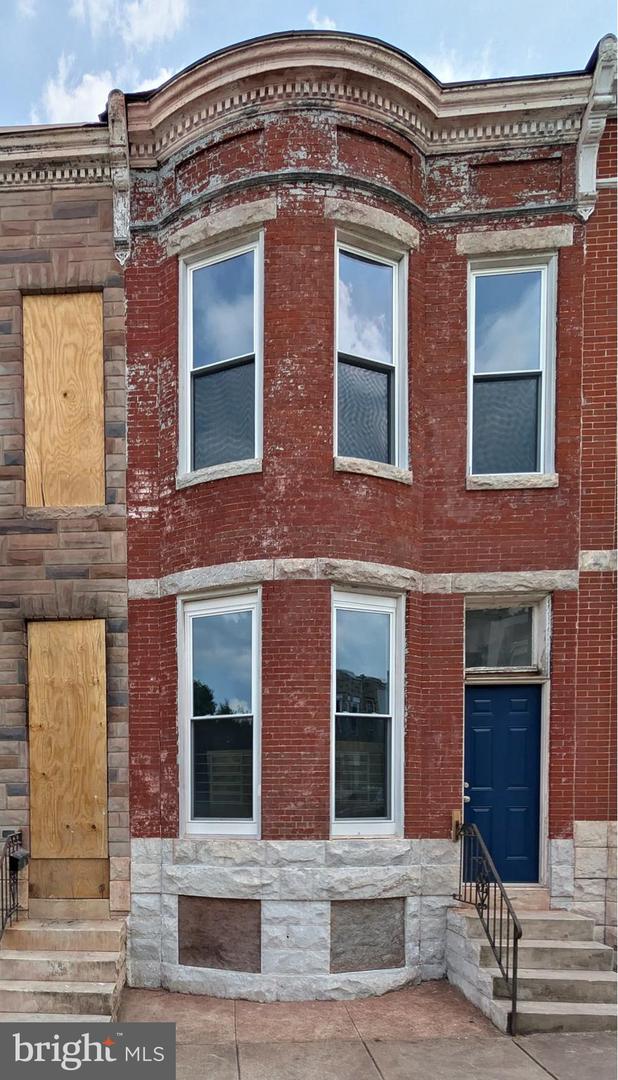 1821 W Fayette St — photo