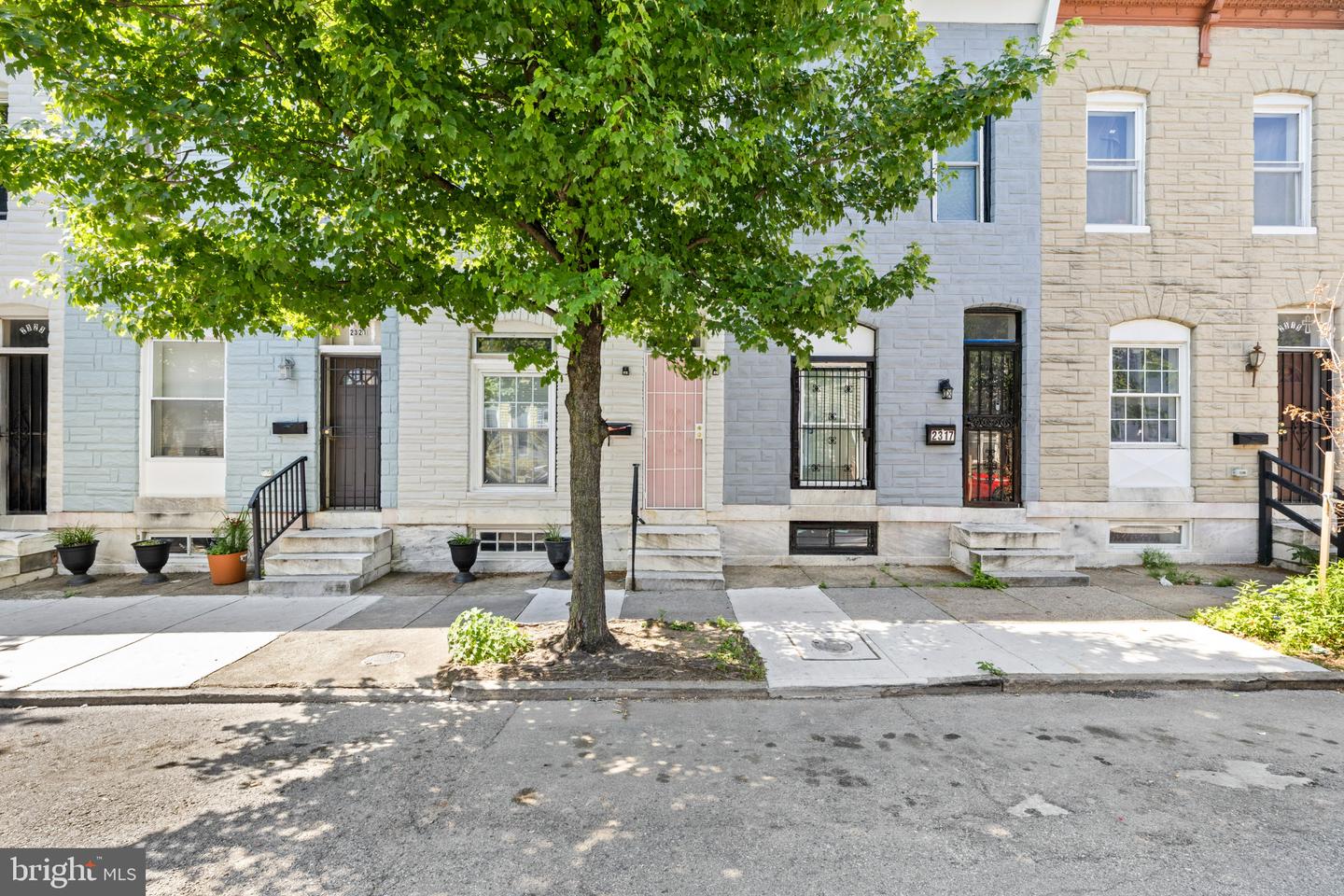 2319 Jefferson St — photo