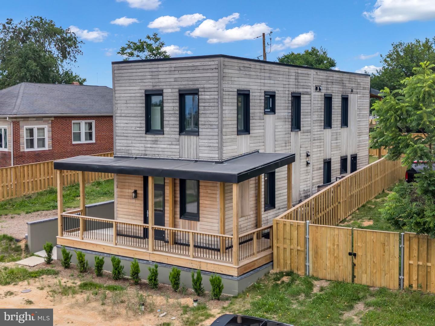 1129-Unit a Monroe Cir — photo