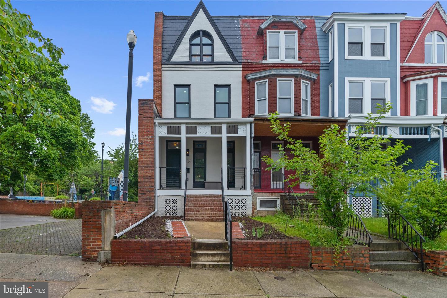 2321 Madison Ave — photo