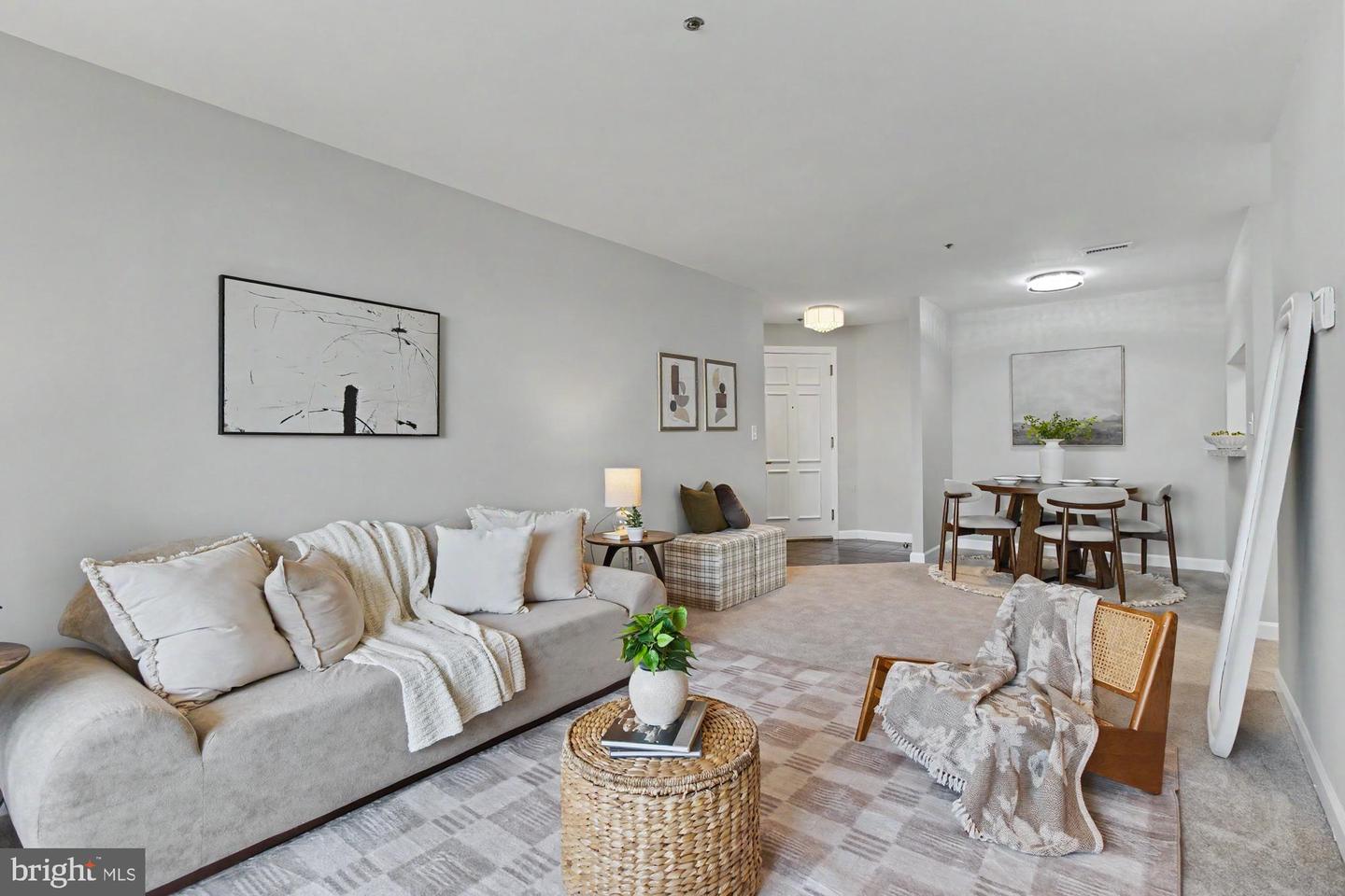 100 Harborview Dr #705 — photo